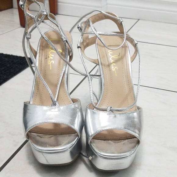 Sandal - Picture 2 of 2